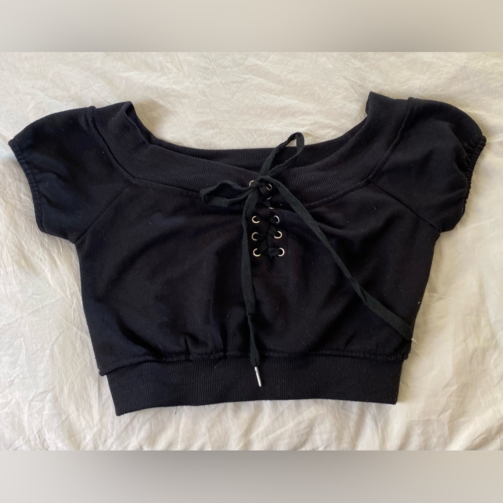 Better Be Black Cap Sleeve Tie Front Crop Top